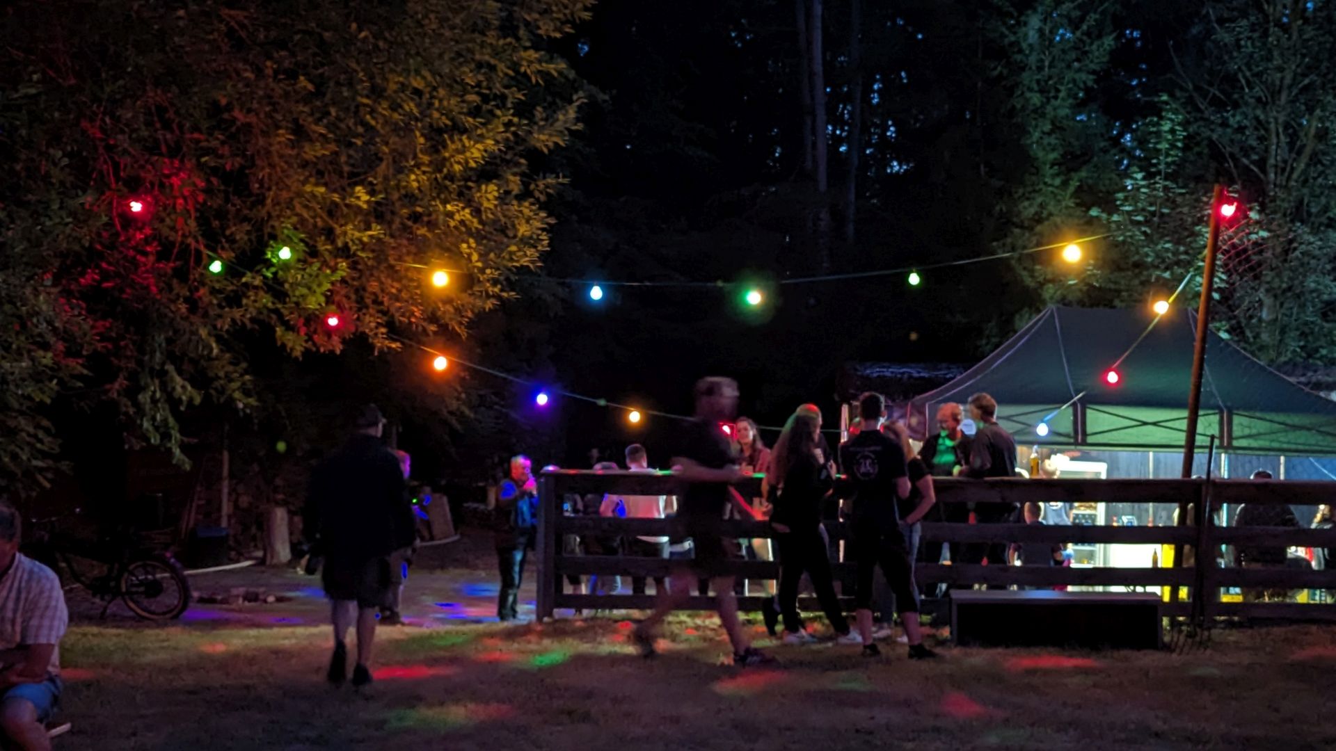 Johannisfeuer 2023 am Fußballplatz in Kleinschwand